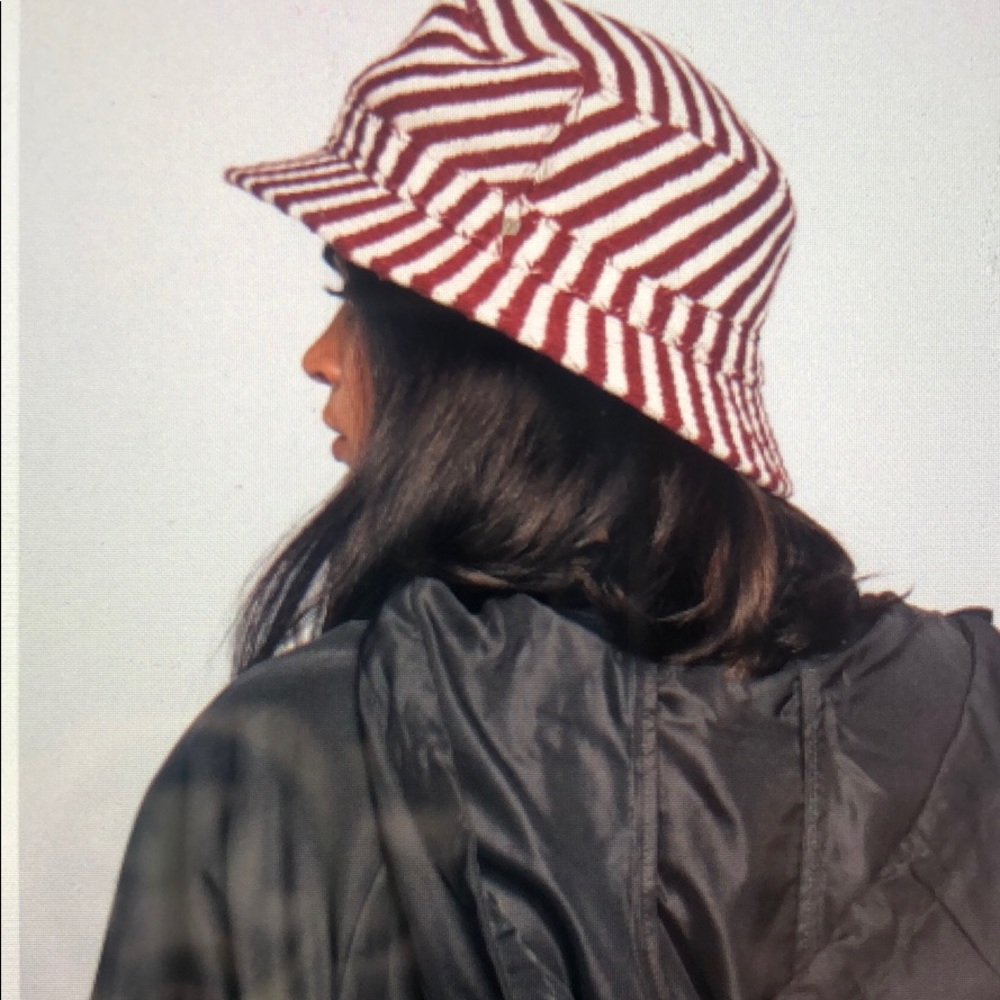Brixton Hardy Bucket Hat Red -Burgundy/Cream NWOT - Picture 3 of 12